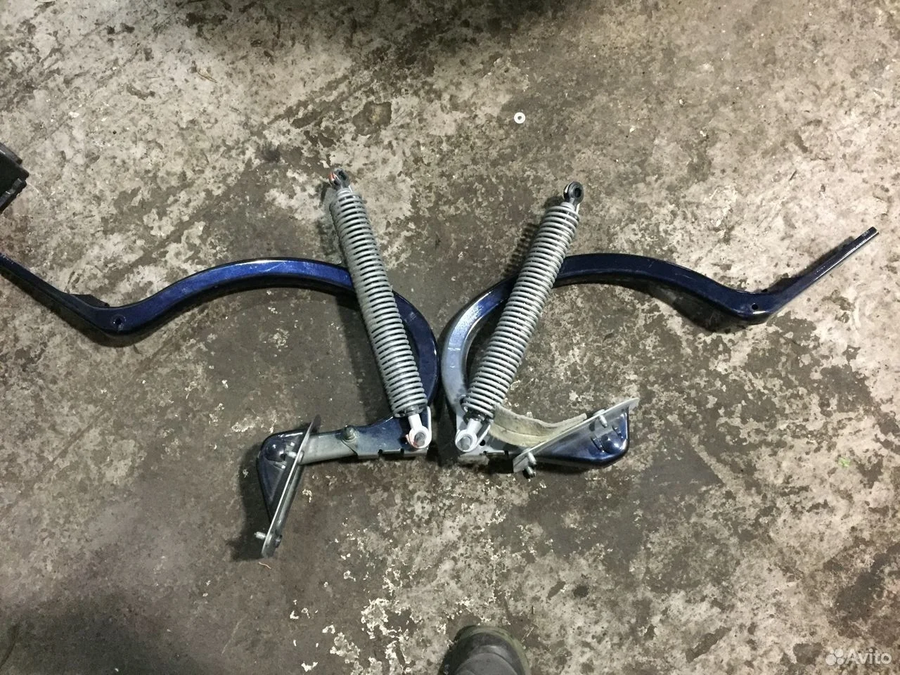 Петля багажника бмв ф10 41627204237