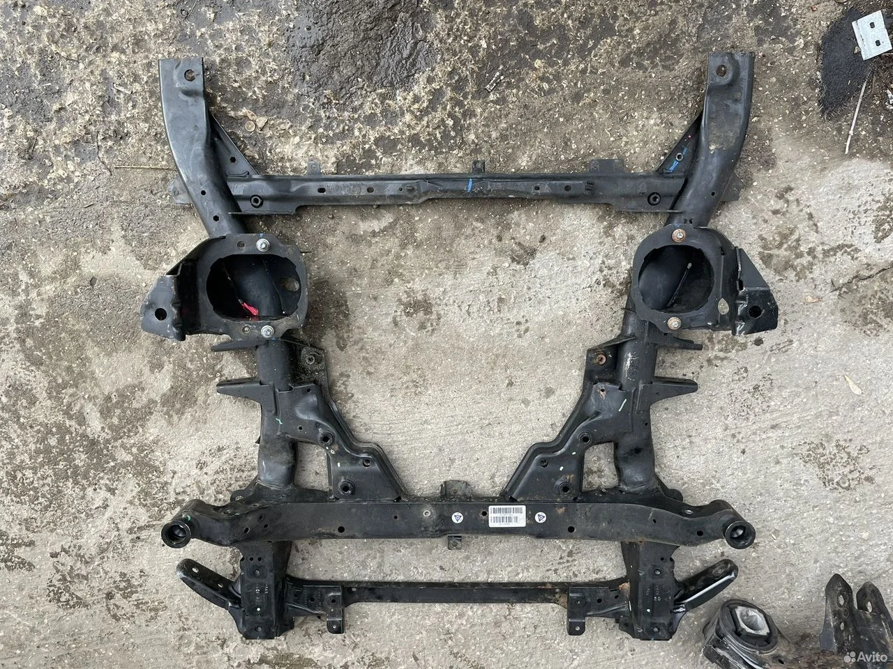 Подрамник передний бмв х5 х6 е70 е71 31116779357