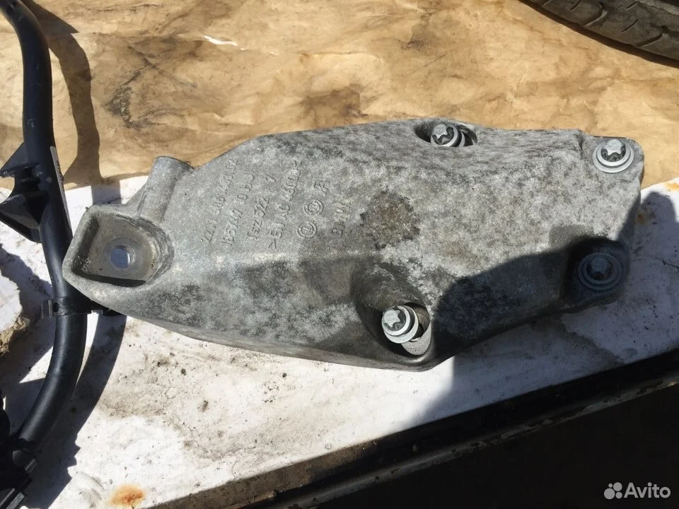 Кронштейн двс б47 бмв ф30 ф25 22116861401