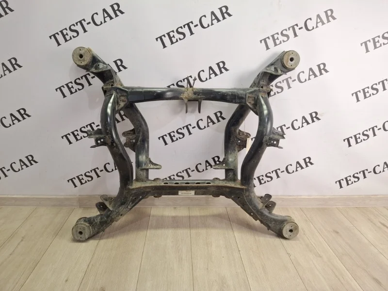 Подрамник VW Touareg 2 2010-2018 7P