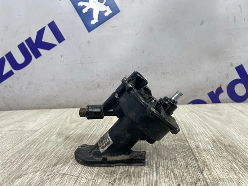 Вакуумный насос FORD TOURNEO CONNECT 2009