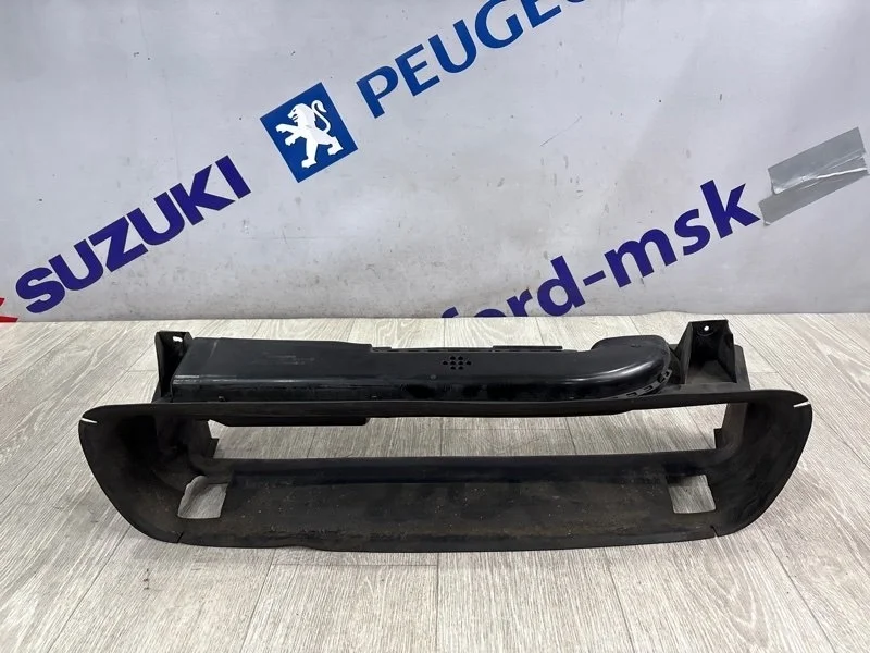 Воздухозаборник VOLVO V50 2009