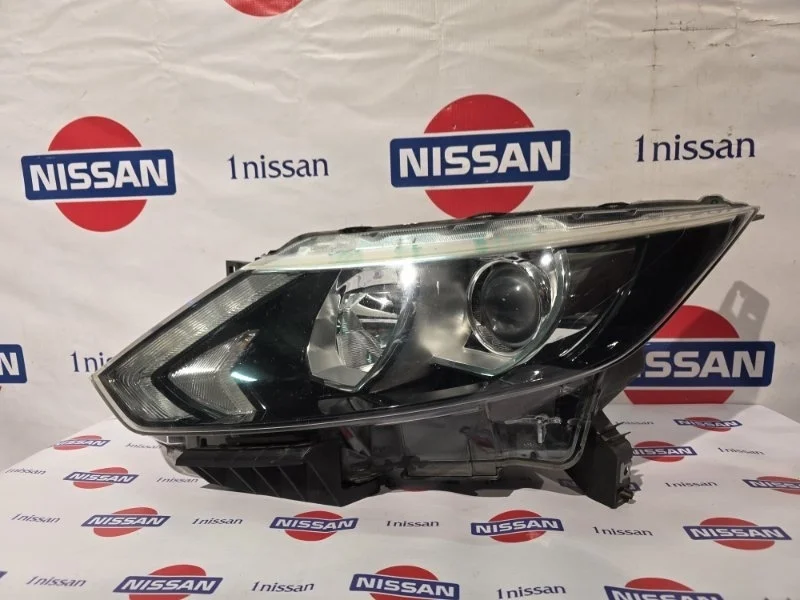 Фара галогеновая Nissan Qashqai 2015 260604EH1A J11 HRA2, передняя левая