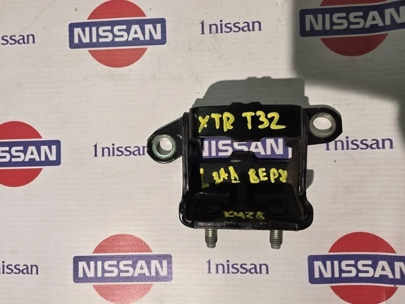 Петля двери Nissan X Trail 2017 824013NA1A T32 M9R, задняя левая