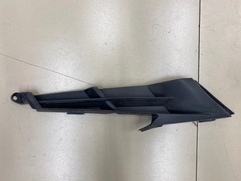 Решетка в бампер передняя правая Lexus RX350 4