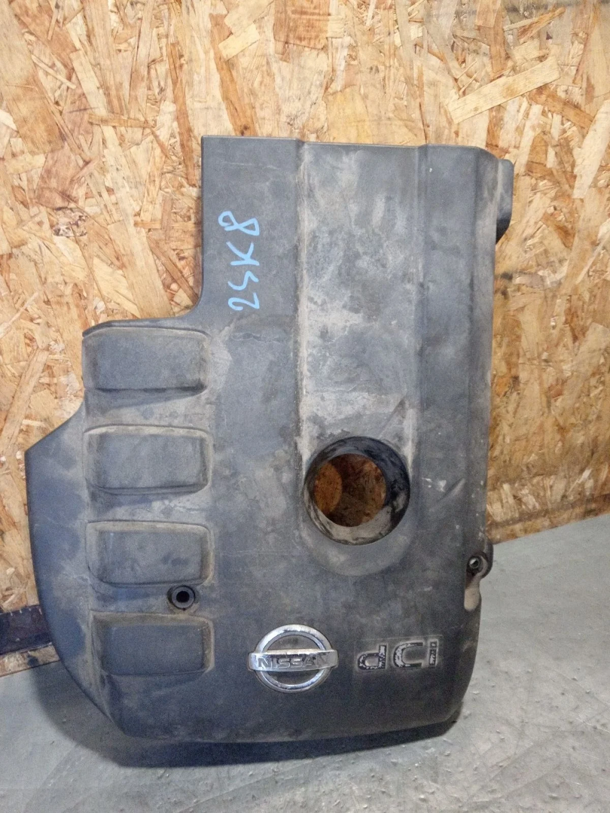 Накладка декоративная на двигатель Nissan Navara D40 (2004—2010) 2008 серебристый