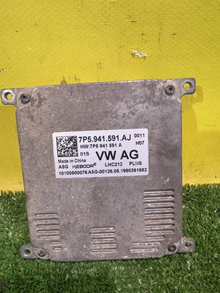 Блок управления LED фарой  Skoda  Karoq  2017 7P5941591AJ 40953