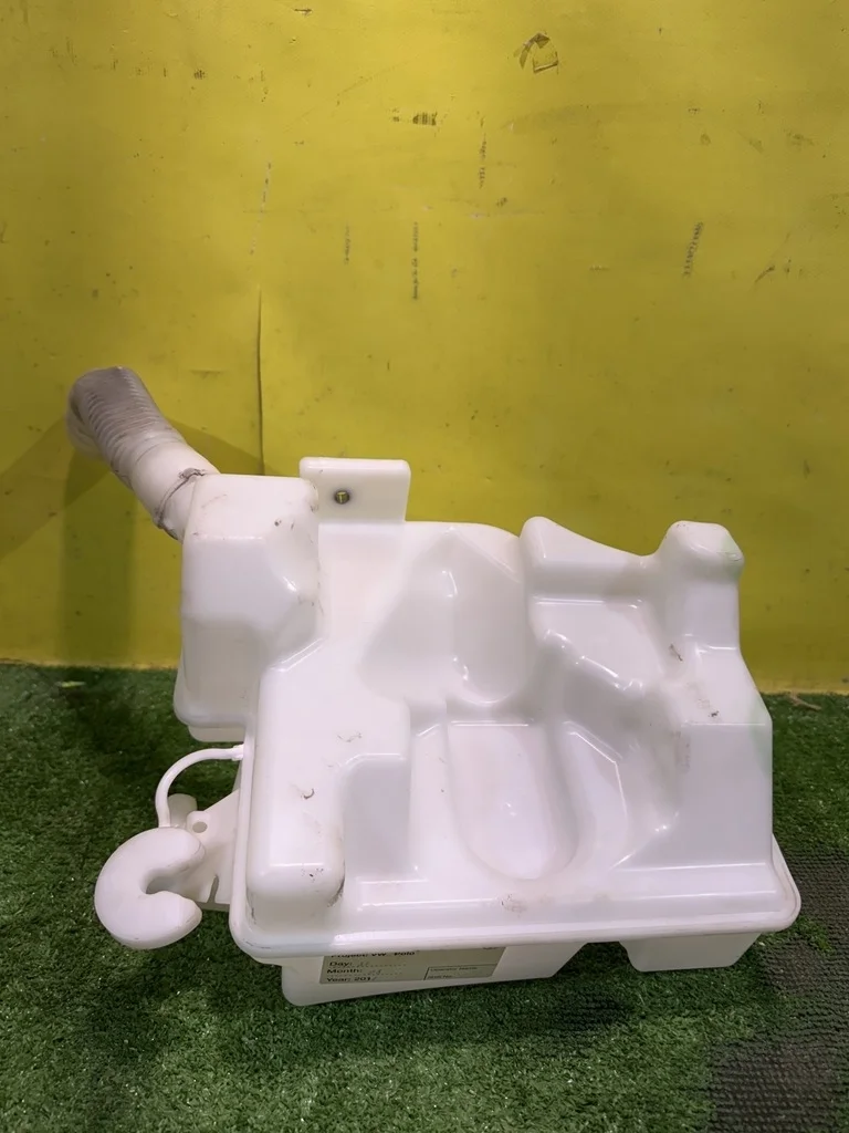 Бачок омывателя лобового стекла  Volkswagen  Polo (Sed RUS) 2011 6RU955453A 40983