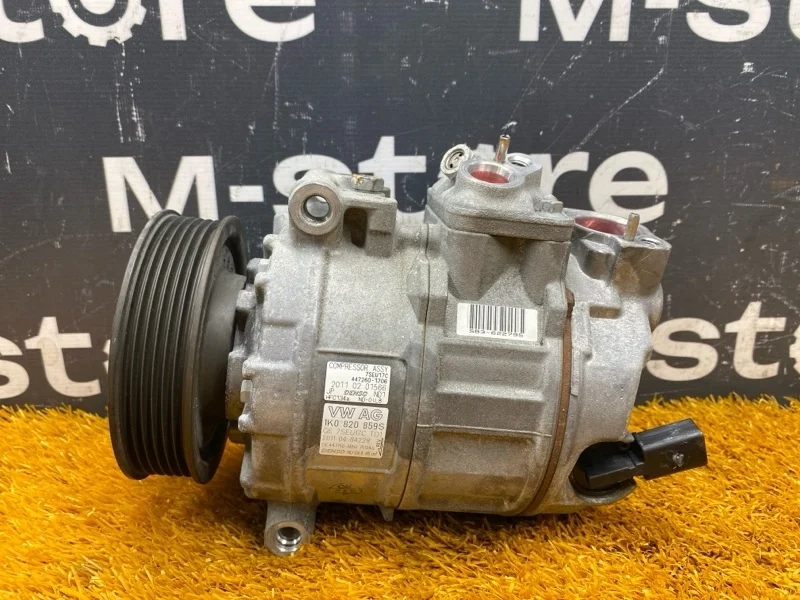 Компрессор кондиционера Audi A3 2011 1K0820859S 8P CAXC