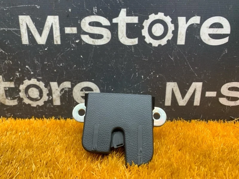 Замок багажника Volkswagen Passat 2011 1K6827505E B7 CAXA