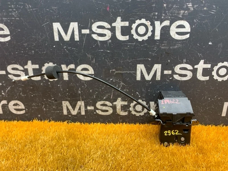 Замок багажника Mercedes-Benz Cls-Class 2005 A1717500085 W219 272.964