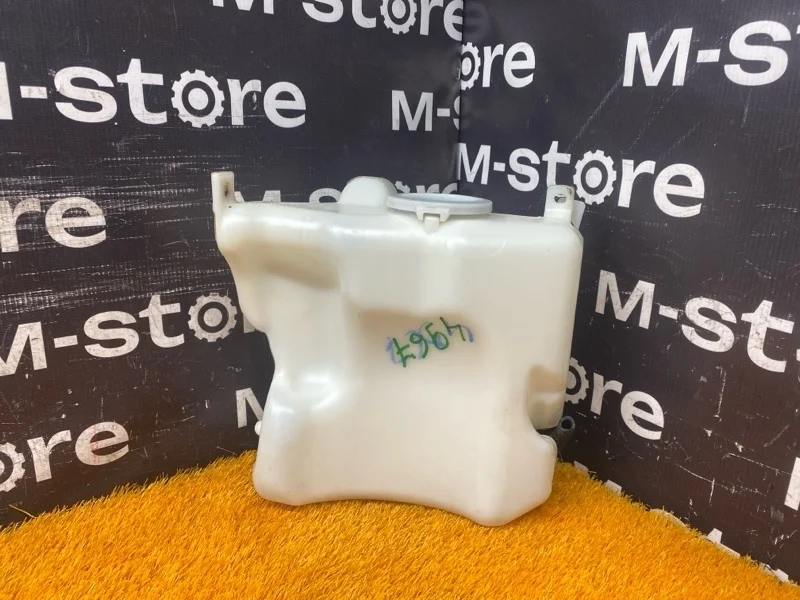 Бачок омывателя Mercedes-Benz C-Class 2006 A2038600260 W203 271.940