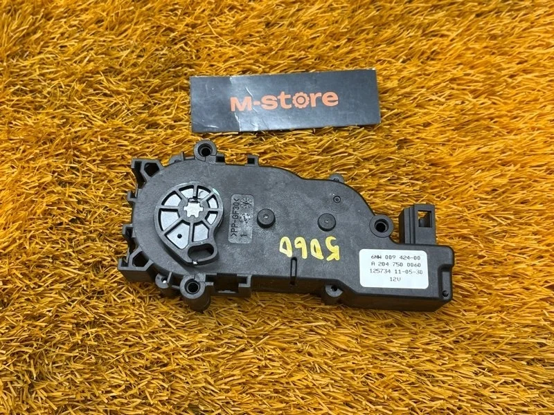 Активатор замка багажника Mercedes-Benz Glk-Class 2011 A2047500060 X204 272.948