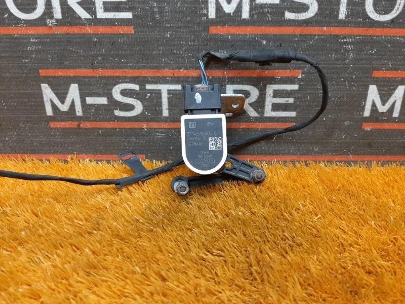 Датчик высоты дорожного просвета Bmw 7-Series 2011 37146784075 F01 N63B44, задний правый