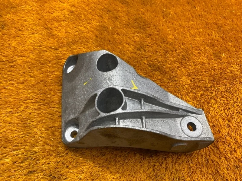 Кронштейн подушки двигателя Bmw 5-Series 2013 22116781233 F10 N20B20B, левый