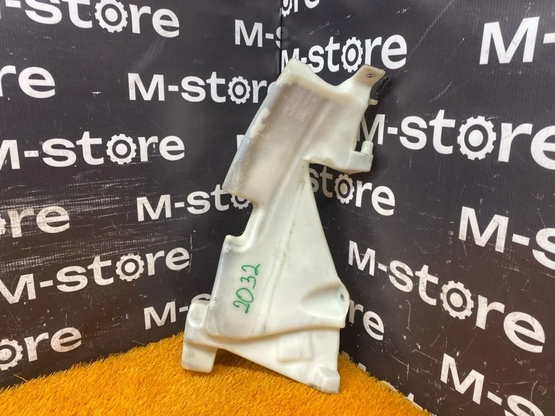 Бачок омывателя Audi A4 2008 8E0955451AR B7 ALT