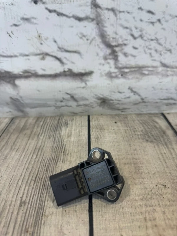 Датчик абсолютного давления Skoda Fabia 2 2010