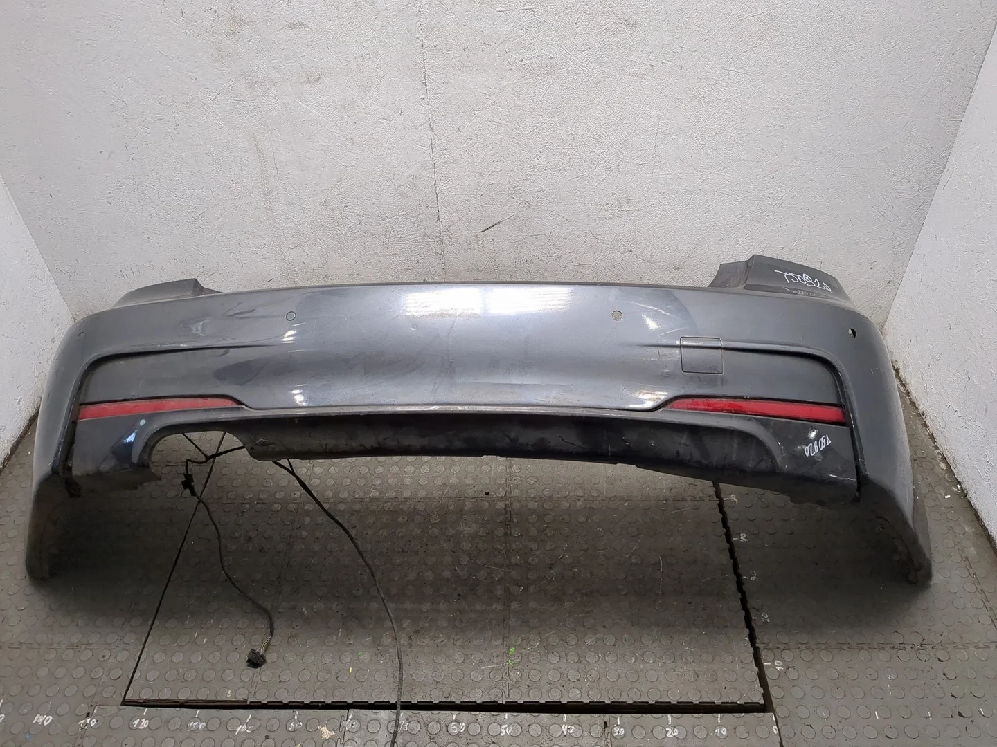 Бампер BMW 3 F30 2012-2019 КПП автомат (АКПП) N57D30A Дизель 3 л Турбо