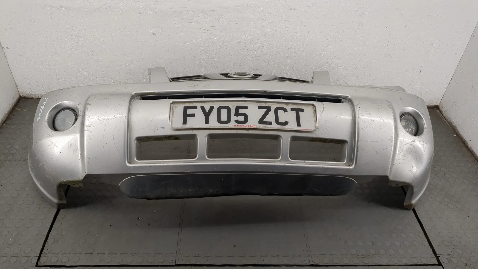 Бампер Nissan X-Trail (T30) 2001-2007 КПП 6-ст.мех 4х4 (МКПП) YD22ETI Дизель 2.2 л DCI