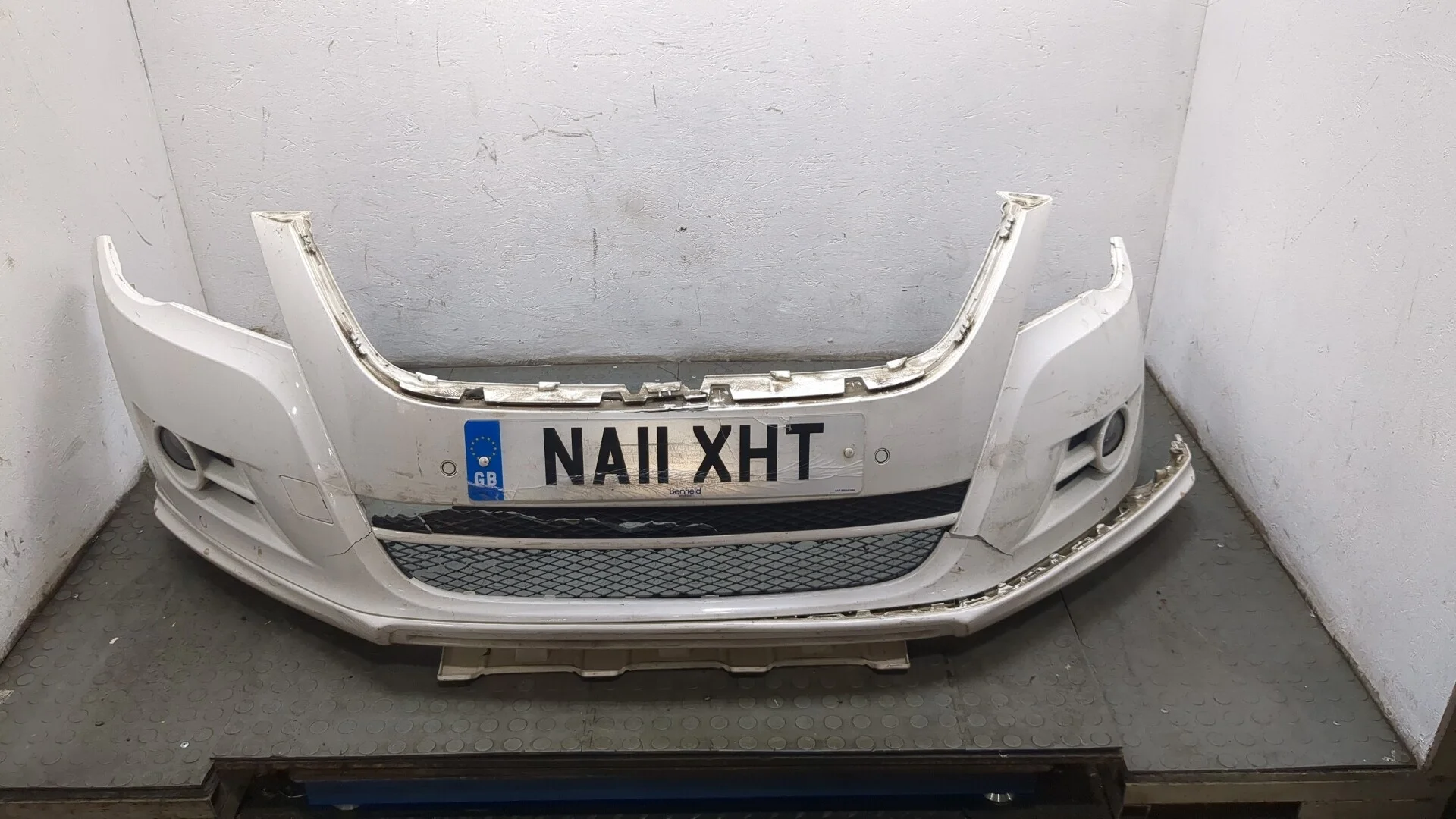 Бампер Volkswagen Tiguan 2007-2011 КПП 6-ст.мех 4х4 (МКПП) CFFB Дизель 2 л TDI