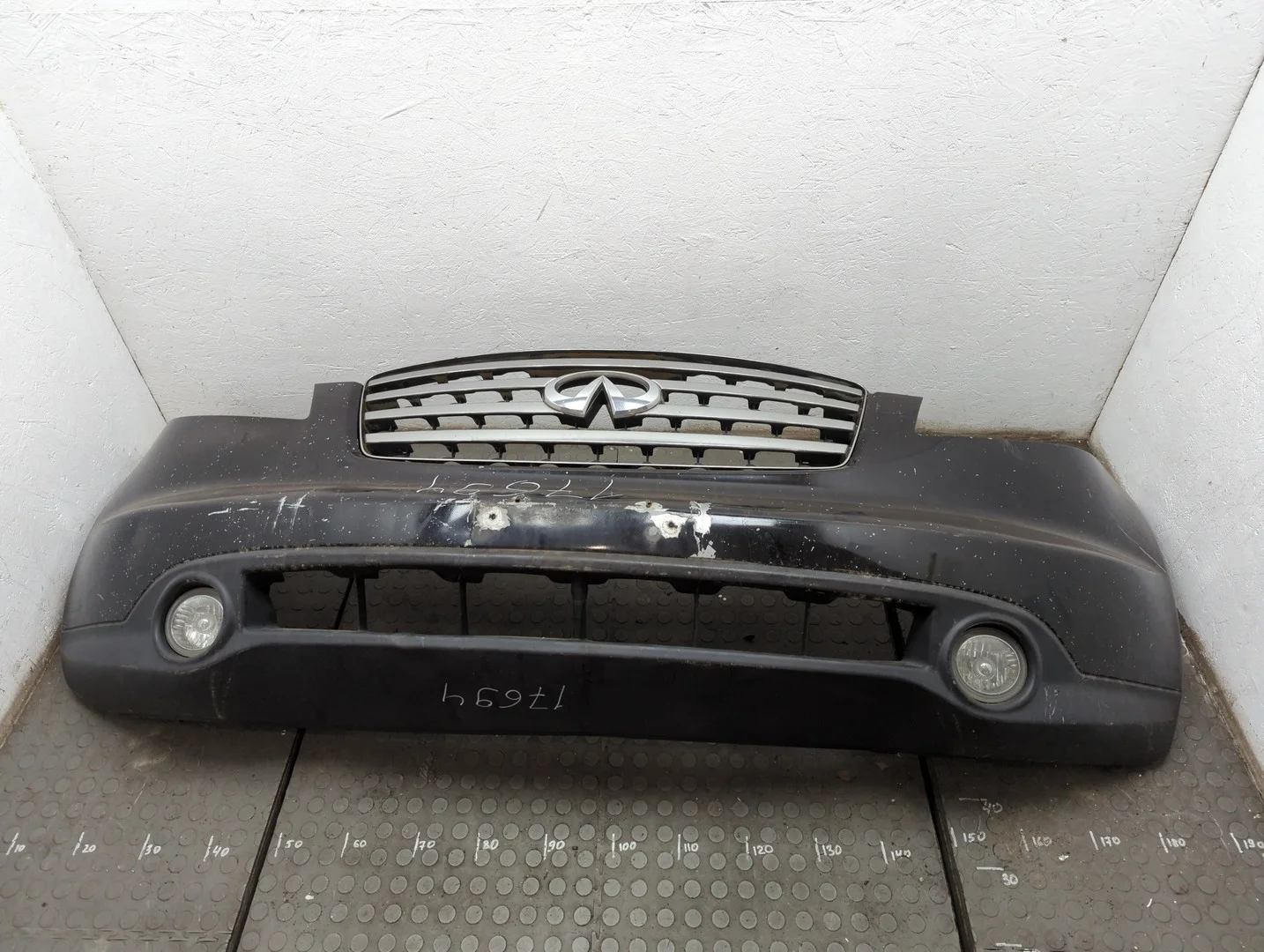 Бампер Infiniti FX 2002-2009 КПП автомат 4х4 (АКПП) VQ35DE Бензин 3.5 л Инжектор