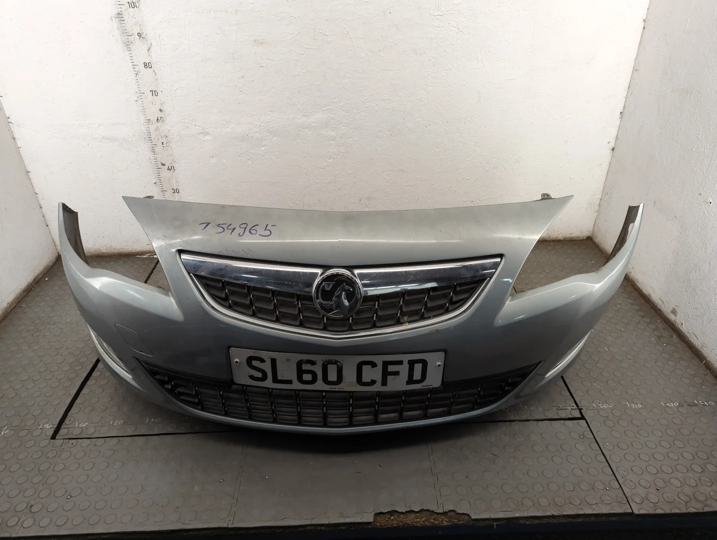 Бампер Opel Astra J 2010-2017 КПП 5-ст.мех.(МКПП) A16XER Бензин 1.6 л Инжектор