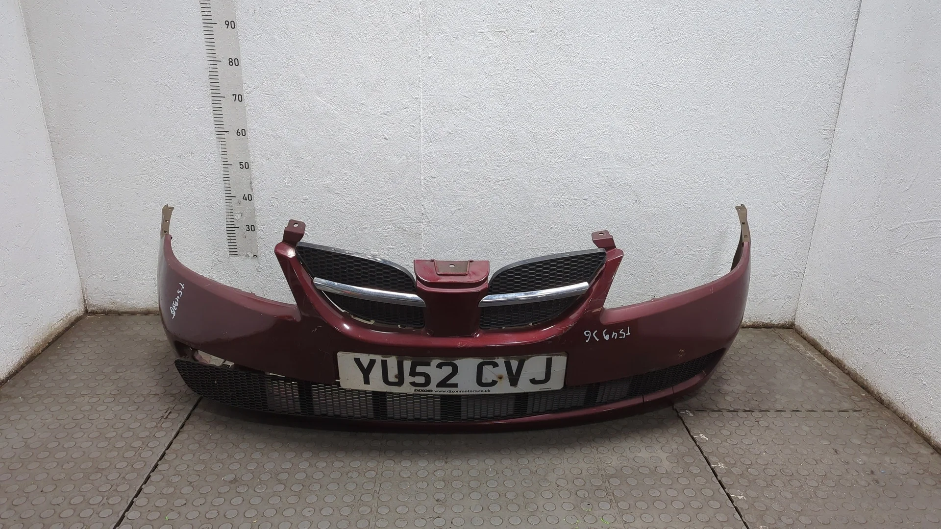 Бампер Nissan Almera N16 2000-2006 КПП 5-ст.мех.(МКПП) QG15DE Бензин 1.5 л Инжектор