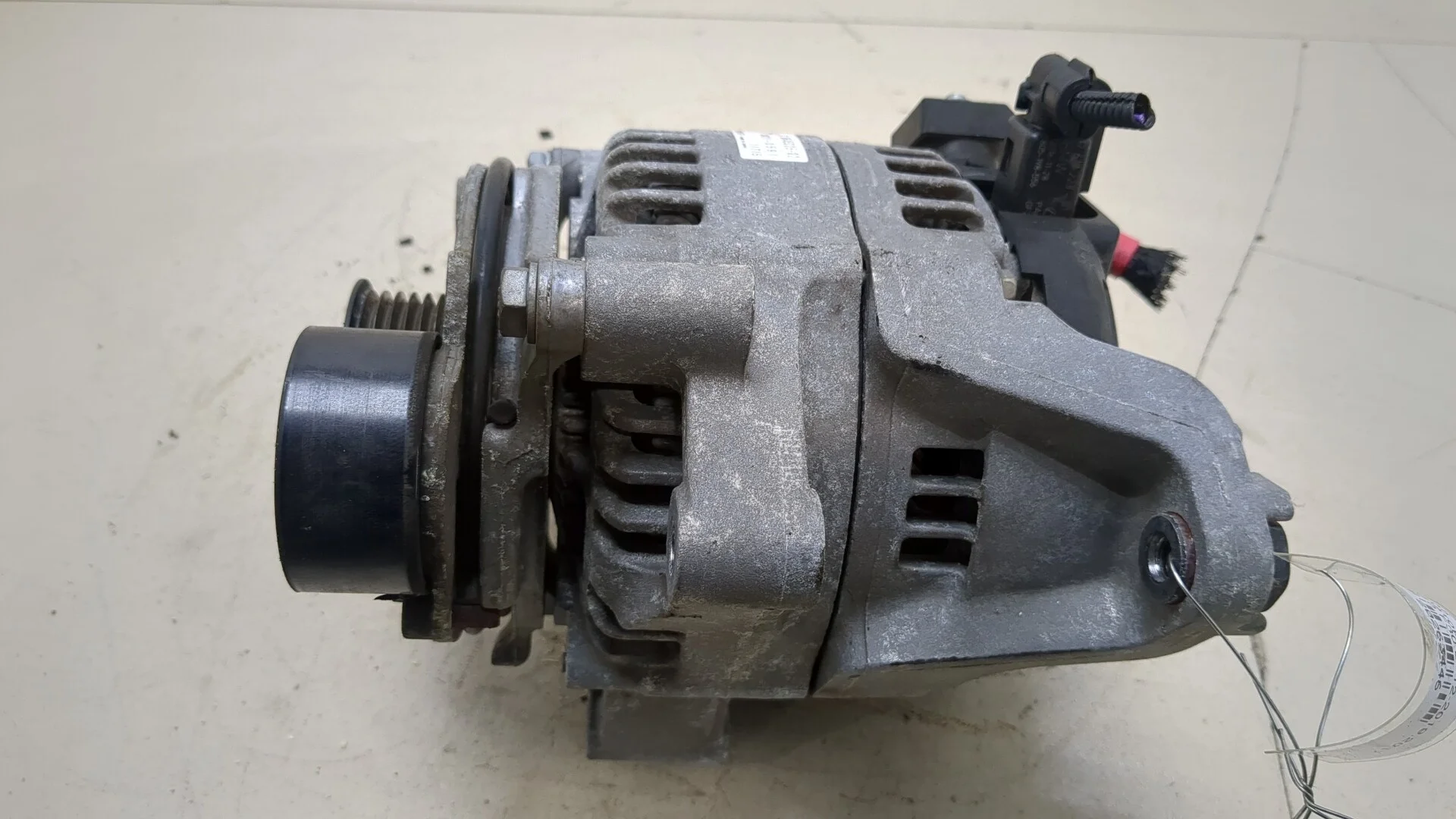 Генератор BMW 3 F30 2012-2019 КПП 6-ст.мех 4х4 (МКПП) B48B20A Бензин 2 л Турбо-инжектор