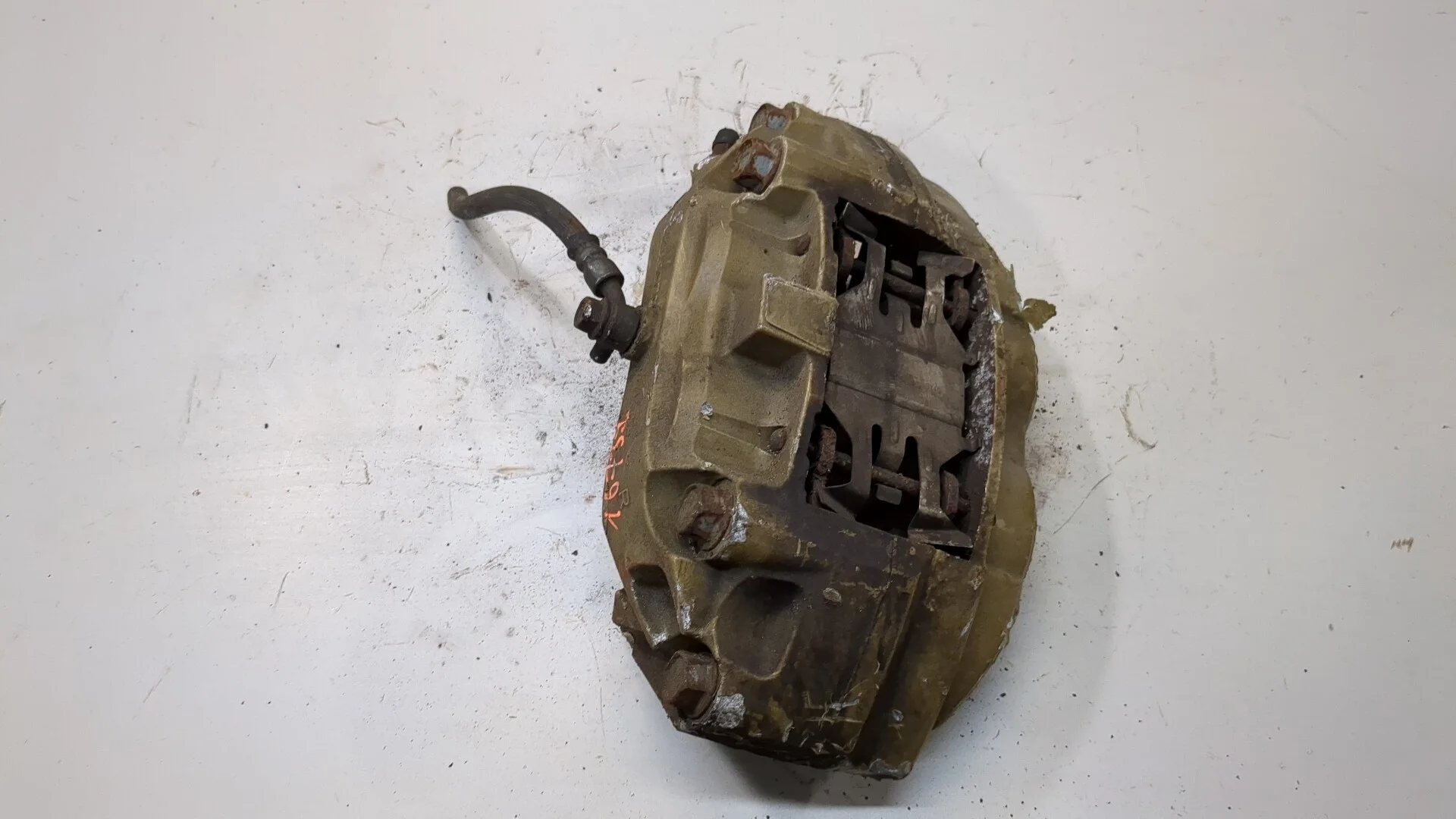 Суппорт Nissan Juke 2010-2019 КПП автомат 4х4 (АКПП) MR16DDT Бензин 1.6 л Турбо-инжектор