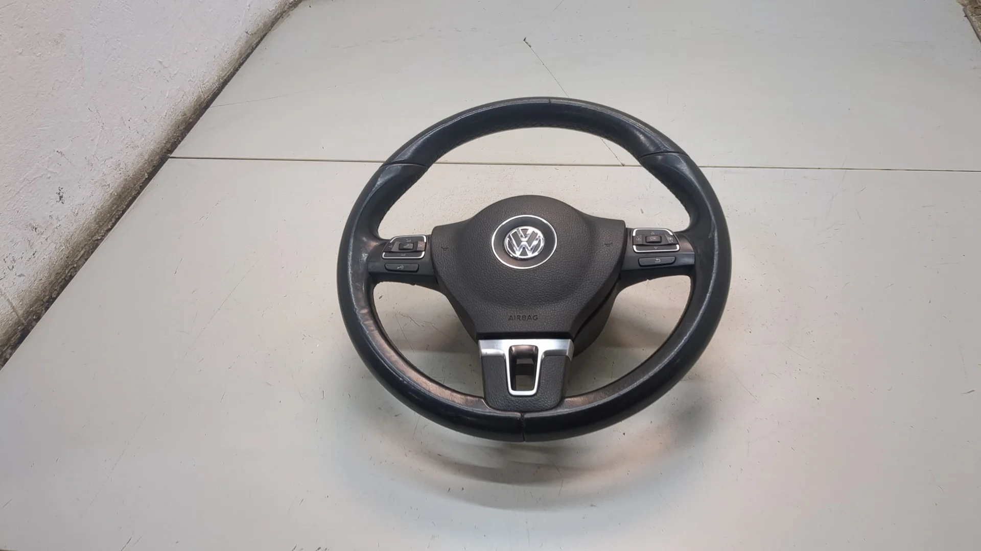 Руль Volkswagen Tiguan 2011-2018 КПП автомат (АКПП) CCTA Бензин 2 л TSI