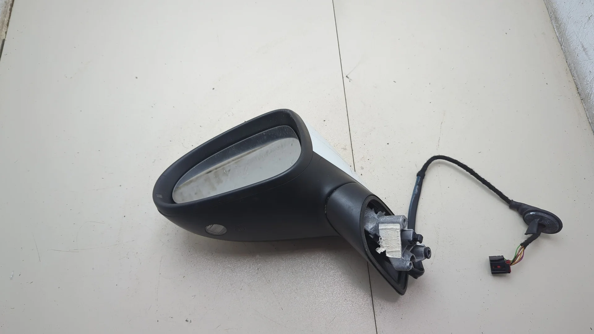 Зеркало боковое Volkswagen Touareg 2010-2014 КПП автомат 4х4 (АКПП) CNRB Дизель 3 л TDI