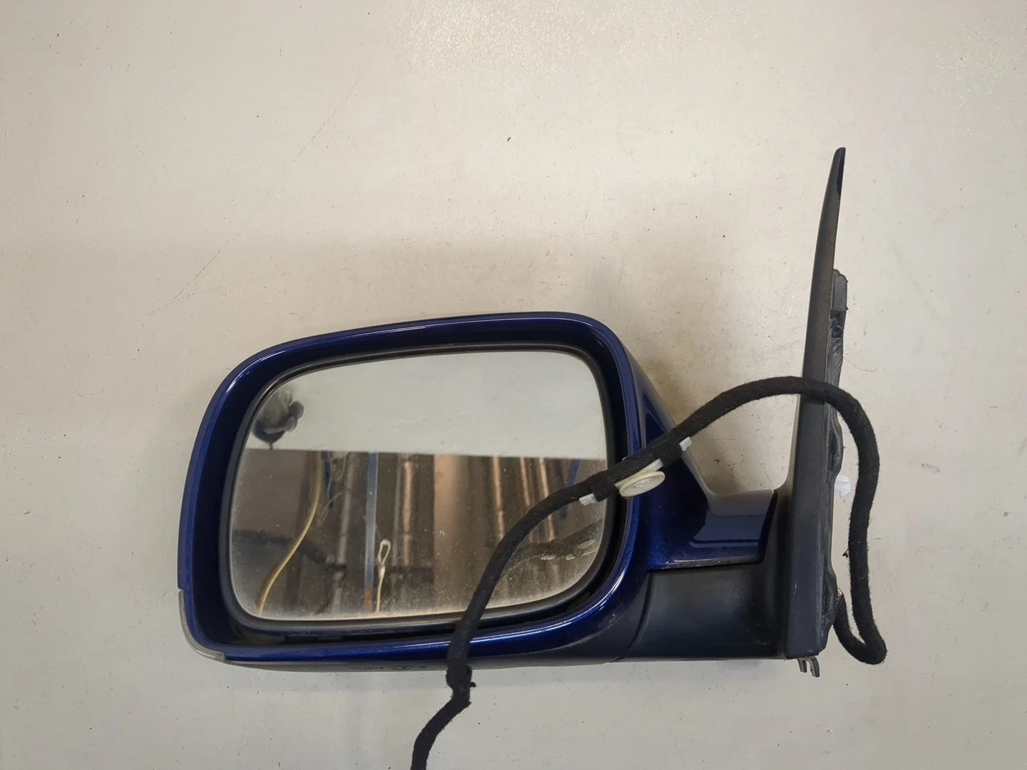 Зеркало боковое Volkswagen Touareg 2002-2007 КПП автомат 4х4 (АКПП) AXQ Бензин 4.2 л Инжектор