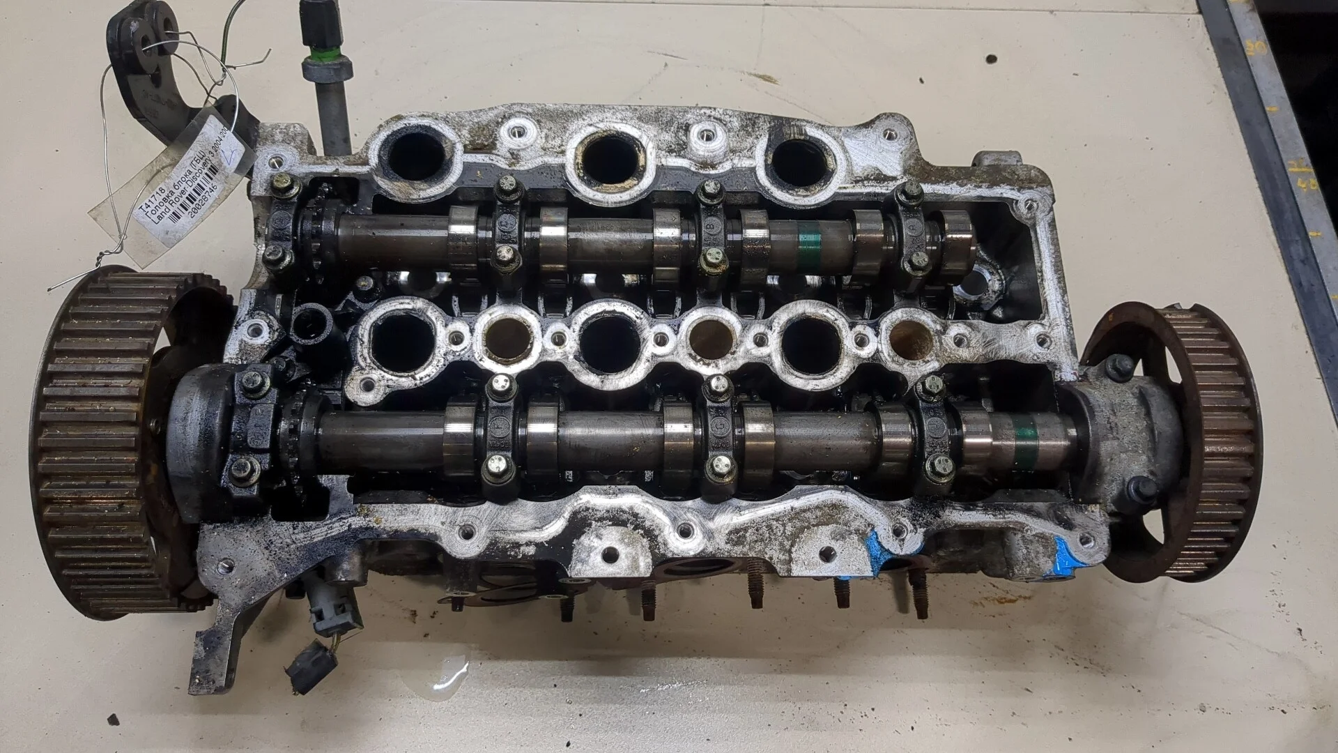 Головка блока (ГБЦ) Land Rover Discovery 3 2004-2009 КПП 6-ст.мех 4х4 (МКПП) 276DT Дизель 2.7 л Турбо