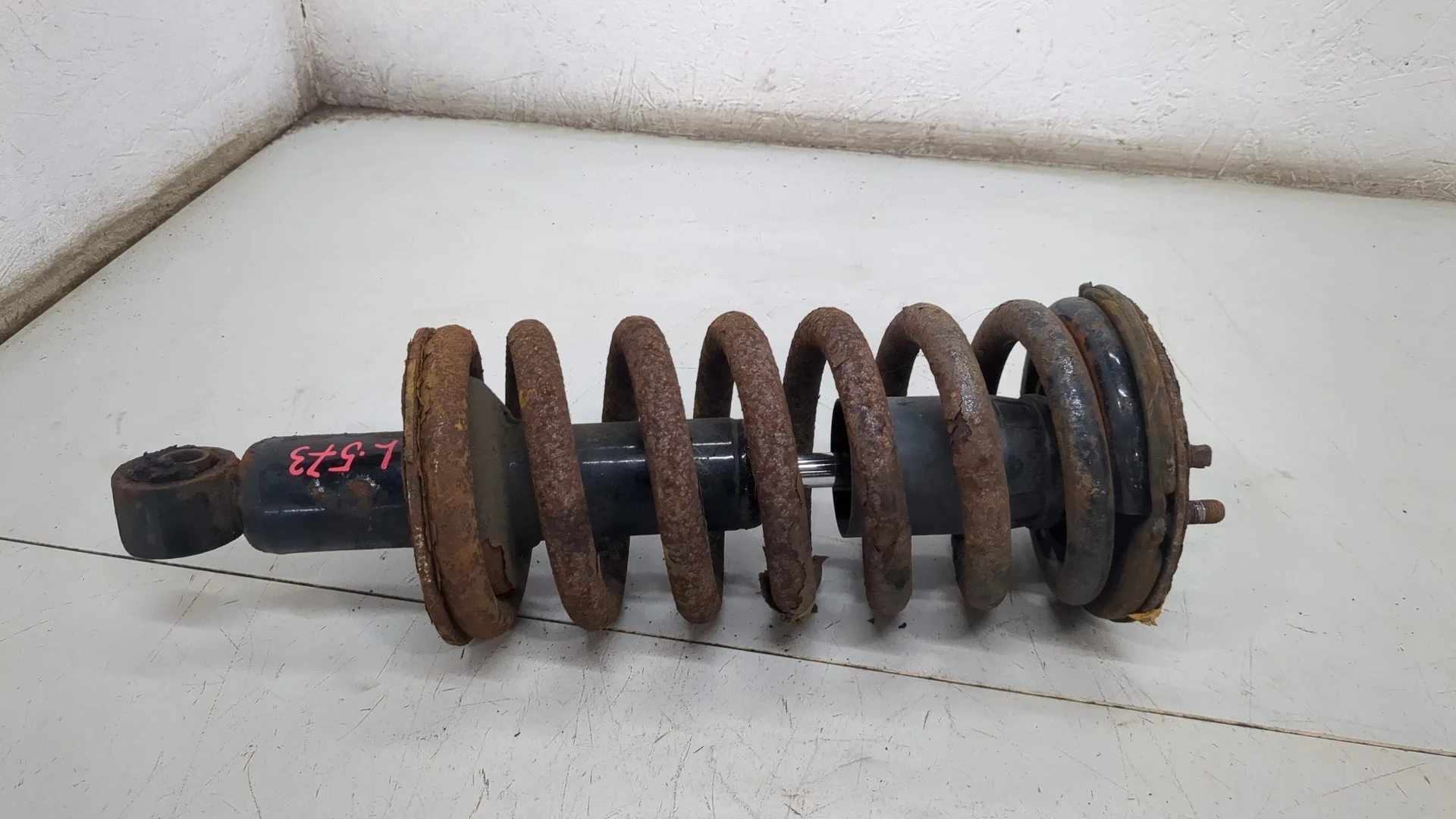 Амортизатор подвески Infiniti QX56 2004-2010 КПП автомат 4х4 (АКПП) VK56DE Бензин 5.6 л Инжектор