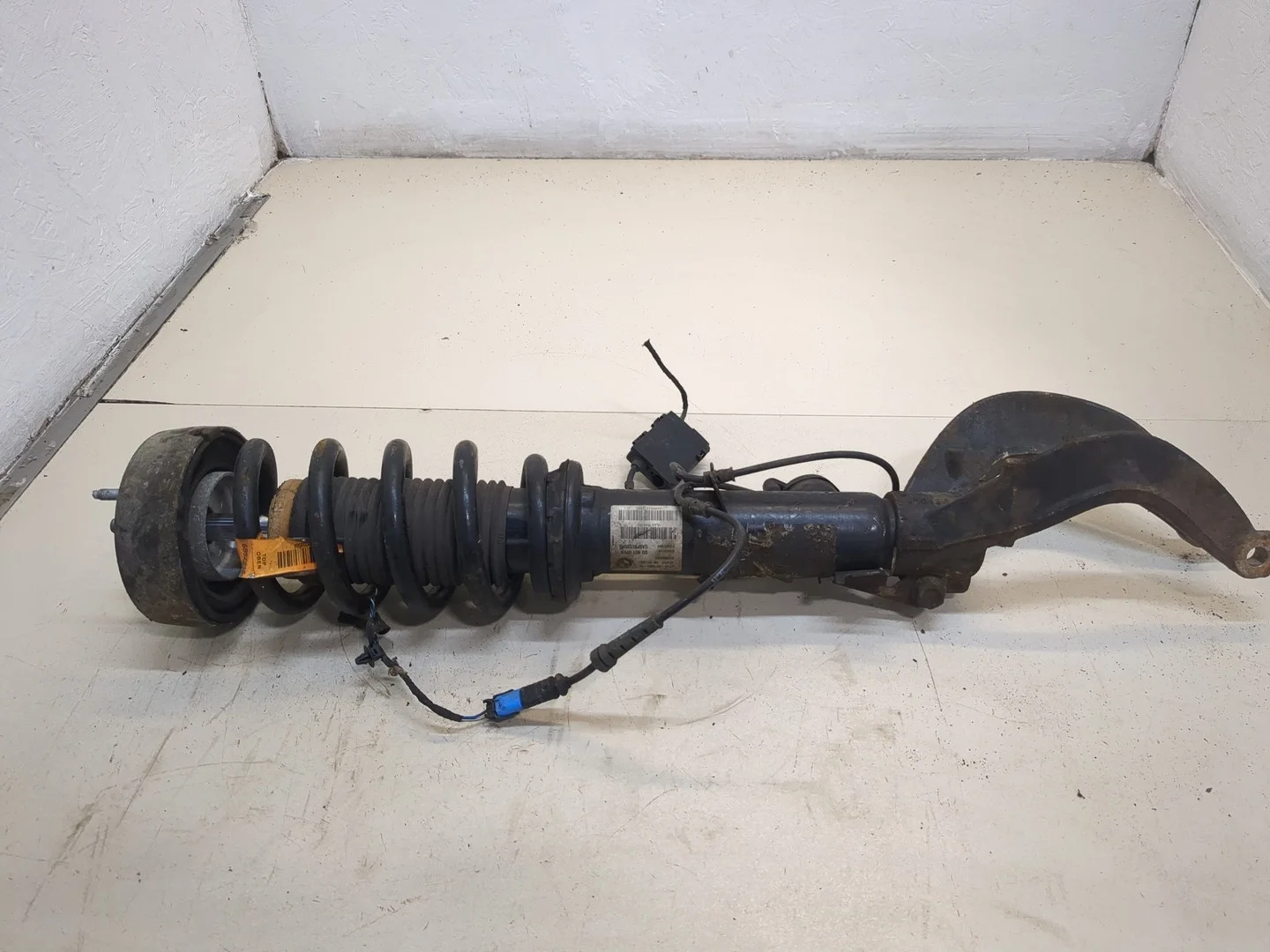 Амортизатор подвески BMW X5 F15 2013-2018 КПП автомат 4х4 (АКПП) N57D30B Дизель 3 л Турбо