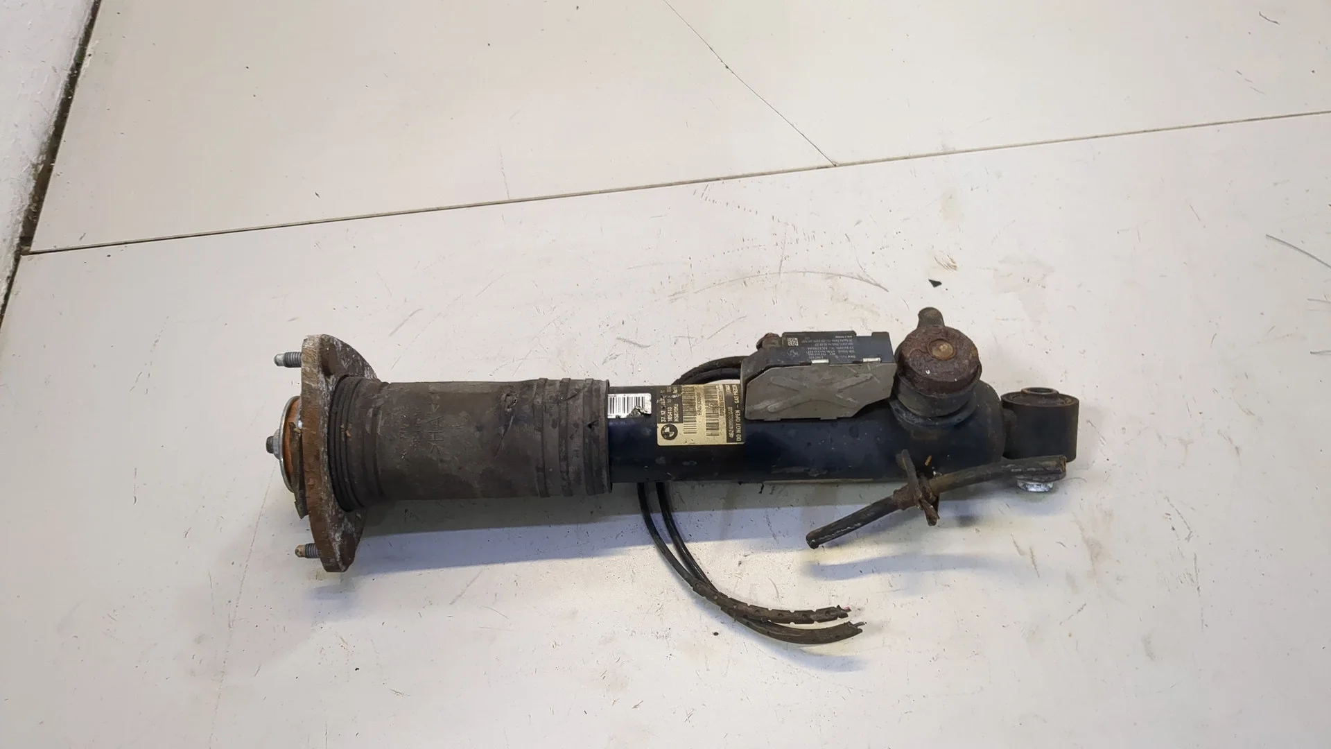 Амортизатор подвески BMW X5 E70 2006-2013 КПП автомат 4х4 (АКПП) N62B48B Бензин 4.8 л Инжектор