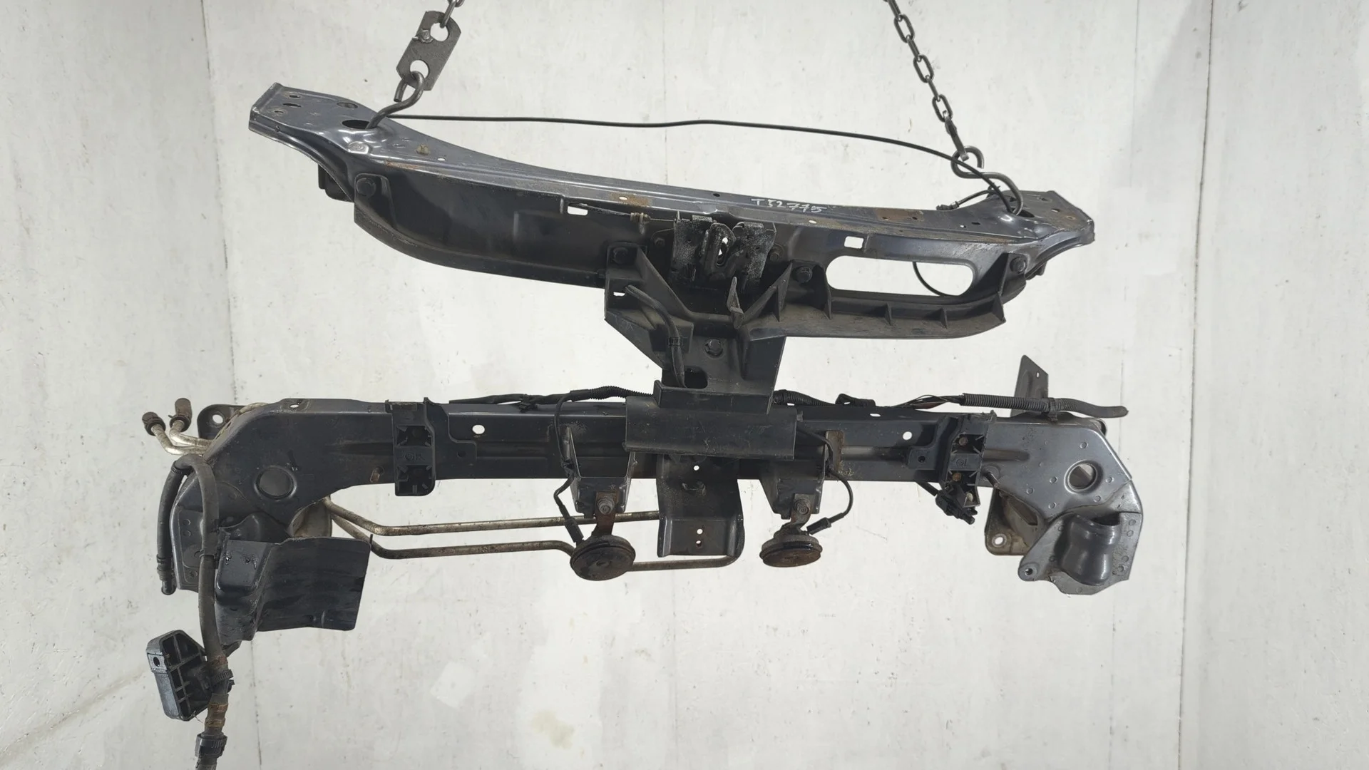 Рамка передняя (телевизор) Nissan Juke 2010-2019 КПП 6-ст.мех.(МКПП) K9K Дизель 1.5 л DCI