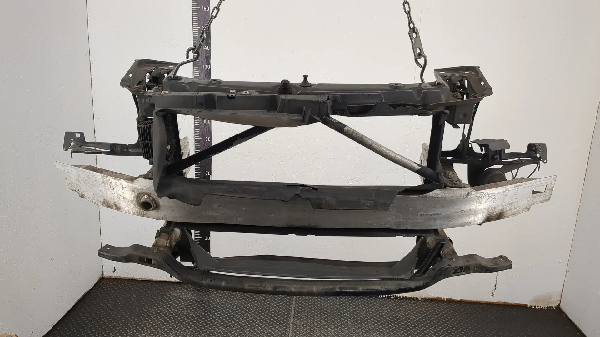 Рамка передняя (телевизор) BMW 1 F20, F21 2011-2019 КПП 6-ст.мех.(МКПП) N13B16A Бензин 1.6 л Турбо-инжектор