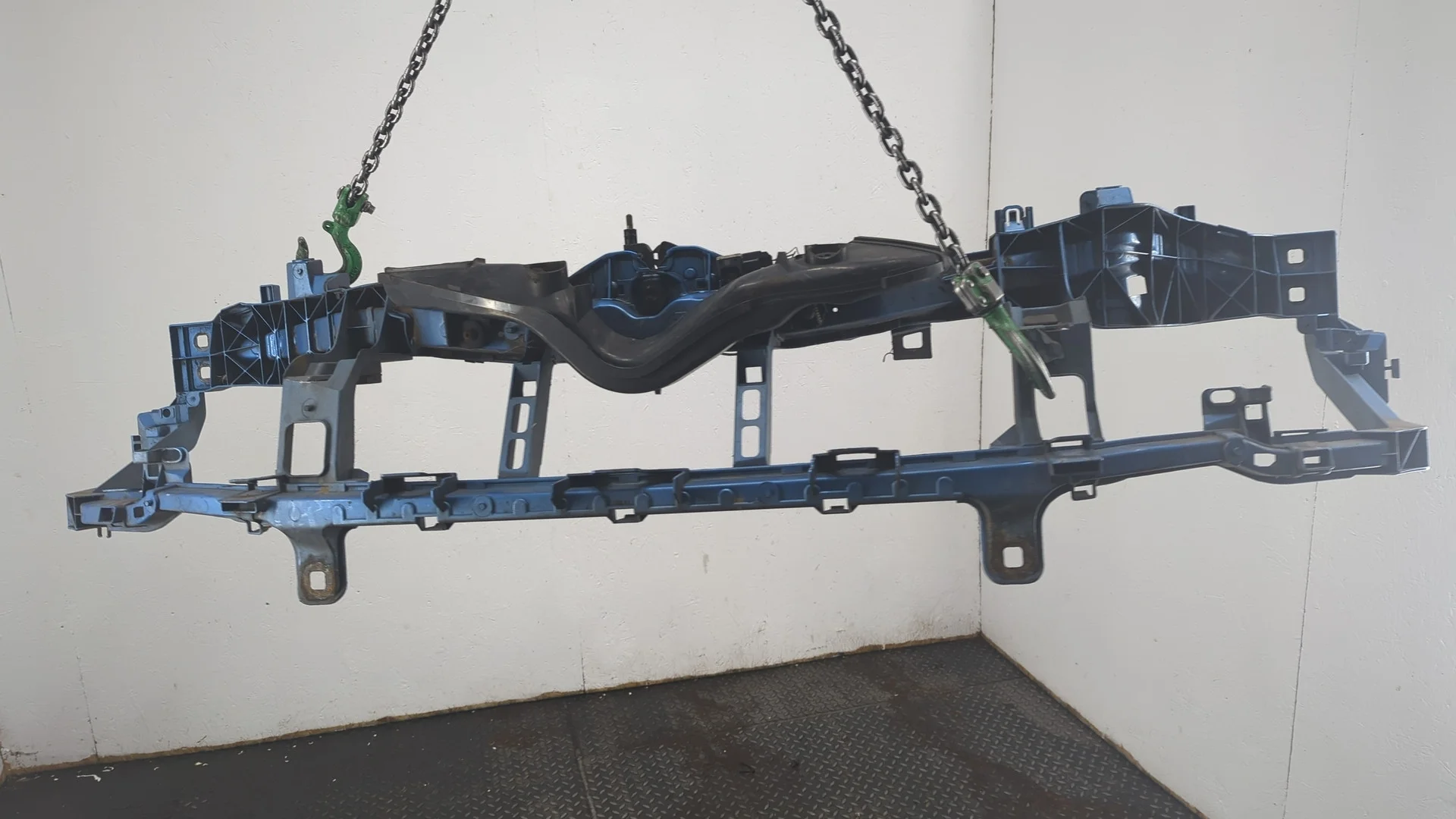 Рамка передняя (телевизор) Ford Kuga 2008-2012 КПП 6-ст.мех 4х4 (МКПП) G6DG, UKDA Дизель 2 л