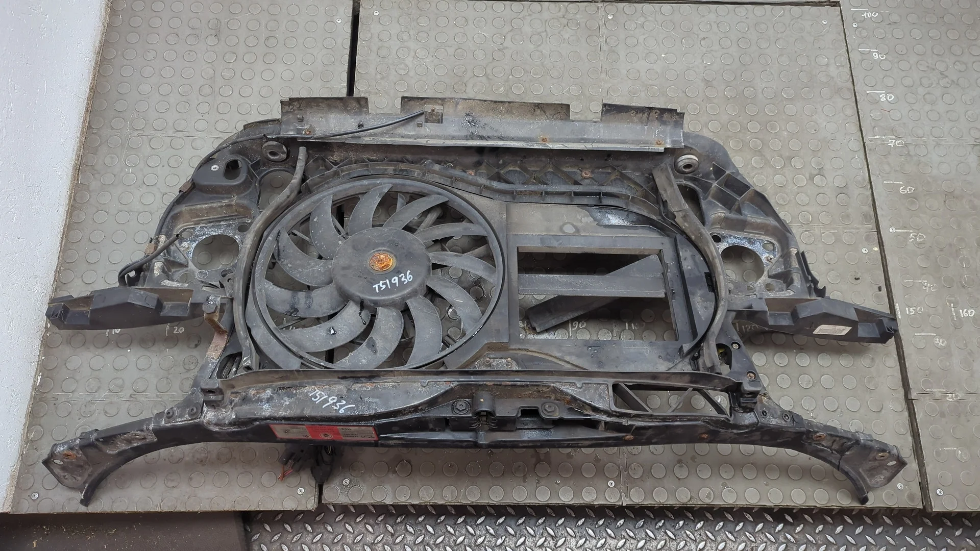 Рамка передняя (телевизор) Audi A4 (B6) 2000-2006 КПП 6-ст.мех 4х4 (МКПП) AVF Дизель 1.9 л TDI