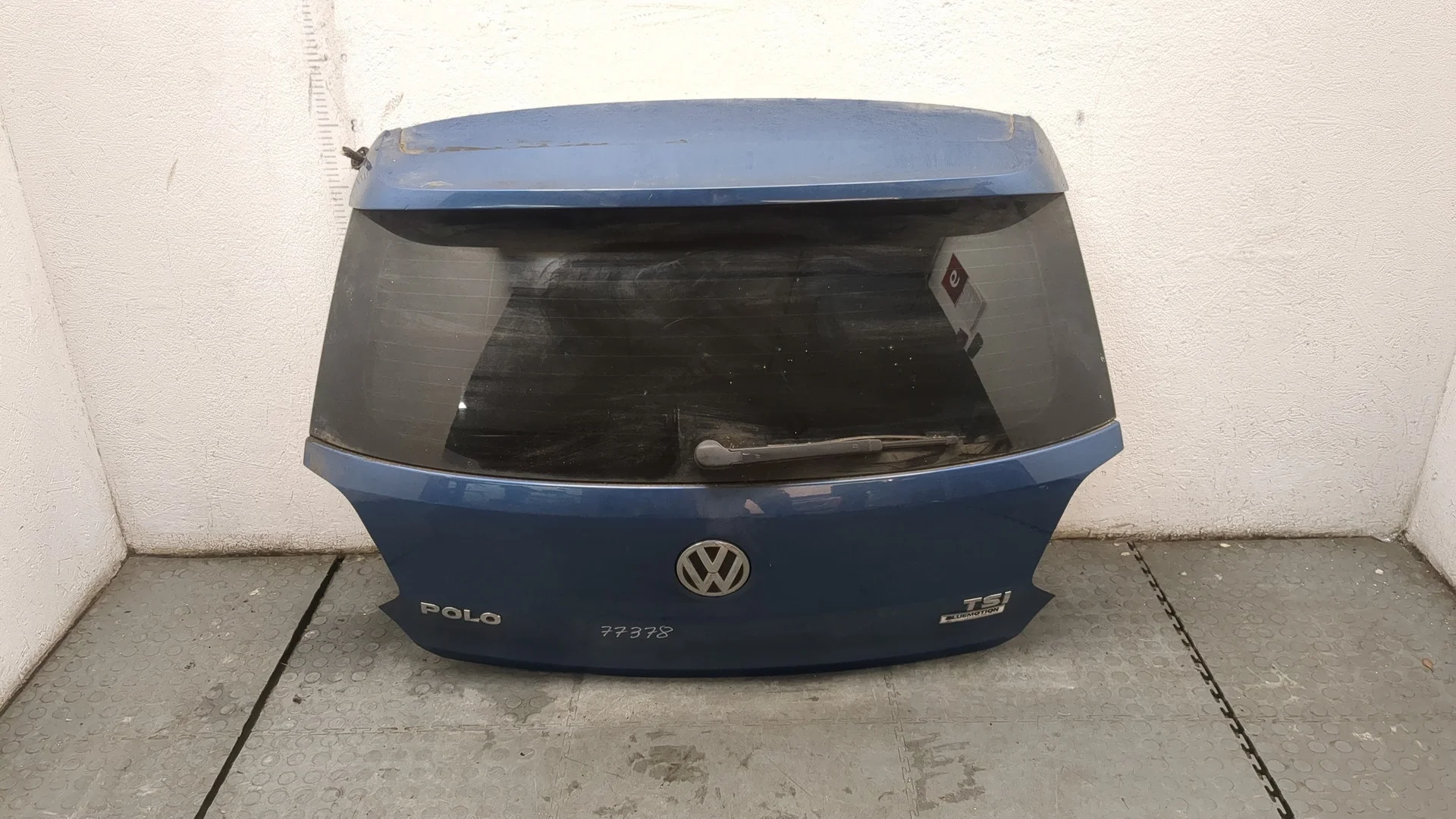 Крышка (дверь) багажника Volkswagen Polo 2014-2025 КПП 5-ст.мех.(МКПП) CJZC Бензин 1.2 л Турбо-инжектор