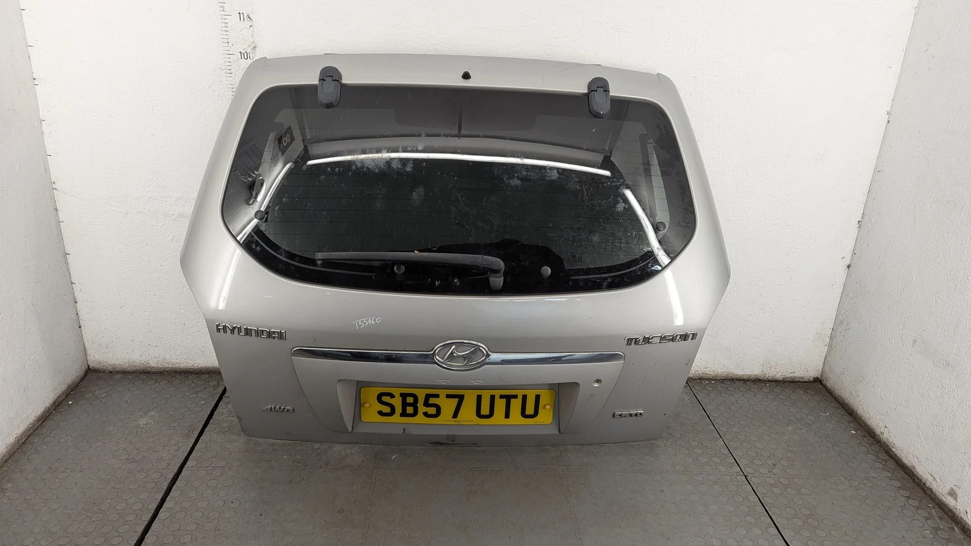 Крышка (дверь) багажника Hyundai Tucson 1 2004-2010 КПП 5-ст.мех 4х4 (МКПП) D4EA Дизель 2 л CRDi