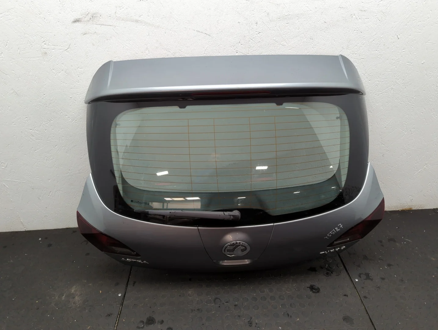 Крышка (дверь) багажника Opel Astra J 2010-2017 КПП 6-ст.мех.(МКПП) A14NET Бензин 1.4 л