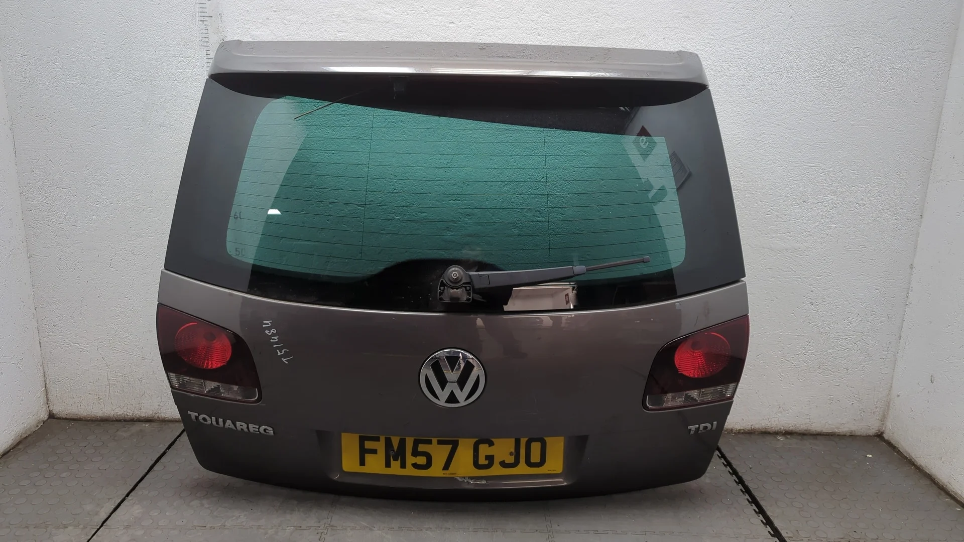 Крышка (дверь) багажника Volkswagen Touareg 2006-2010 КПП автомат 4х4 (АКПП) BPE Дизель 2.5 л TDI