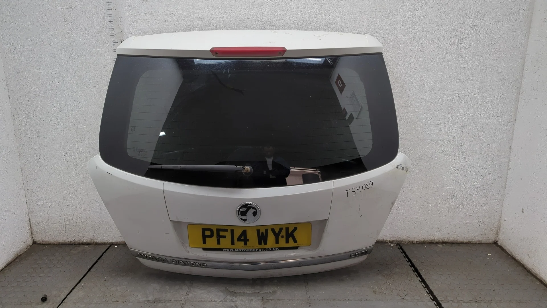 Крышка (дверь) багажника Opel Antara 2006-2015 КПП 6-ст.мех.(МКПП) A22DM Дизель 2.2 л CDTI