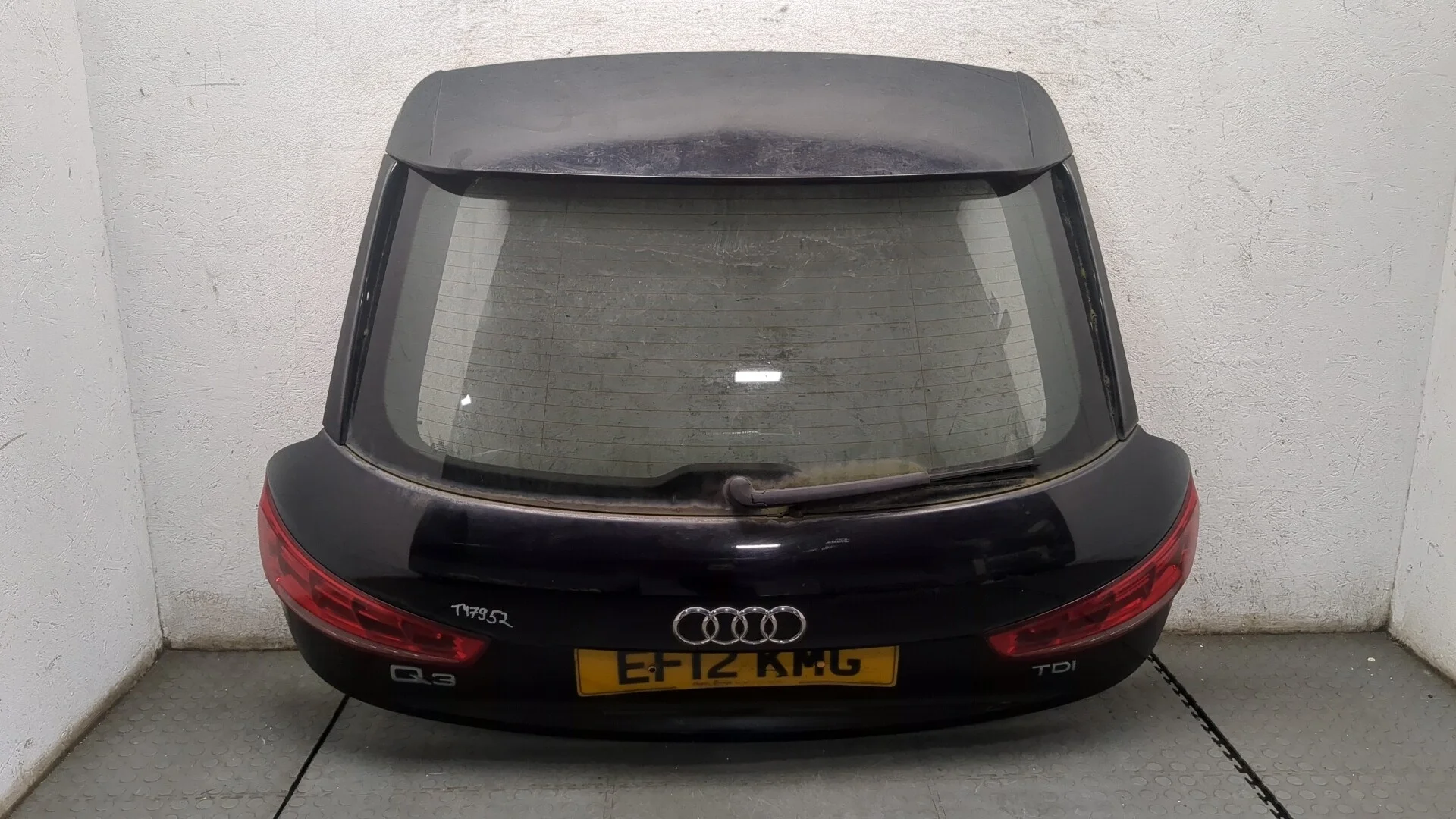 Крышка (дверь) багажника Audi Q3 2011-2018 КПП 6-ст.мех.(МКПП) CFFB Дизель 2 л TDI