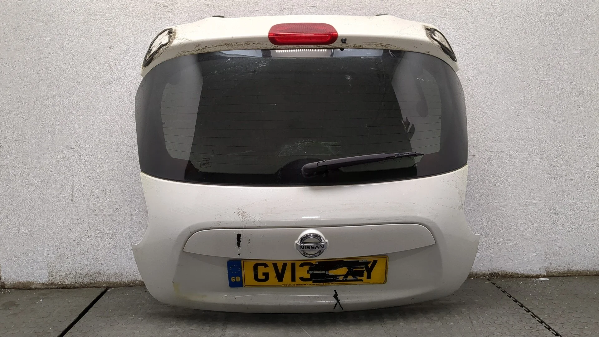 Крышка (дверь) багажника Nissan Juke 2010-2019 КПП 5-ст.мех.(МКПП) HR16DE Бензин 1.6 л Инжектор