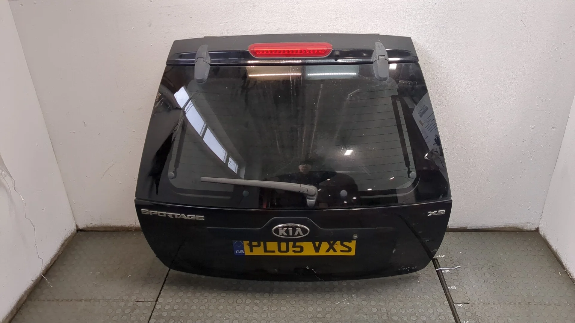 Крышка (дверь) багажника Kia Sportage 2004-2010 КПП автомат 4х4 (АКПП) D4EA Дизель 2 л CRDi