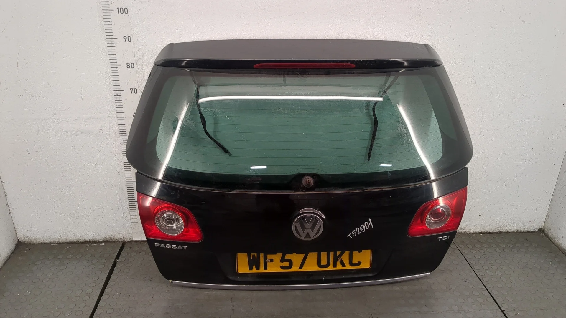 Крышка (дверь) багажника Volkswagen Passat 6 2005-2010 КПП 5-ст.мех.(МКПП) BXE Дизель 1.9 л TDI