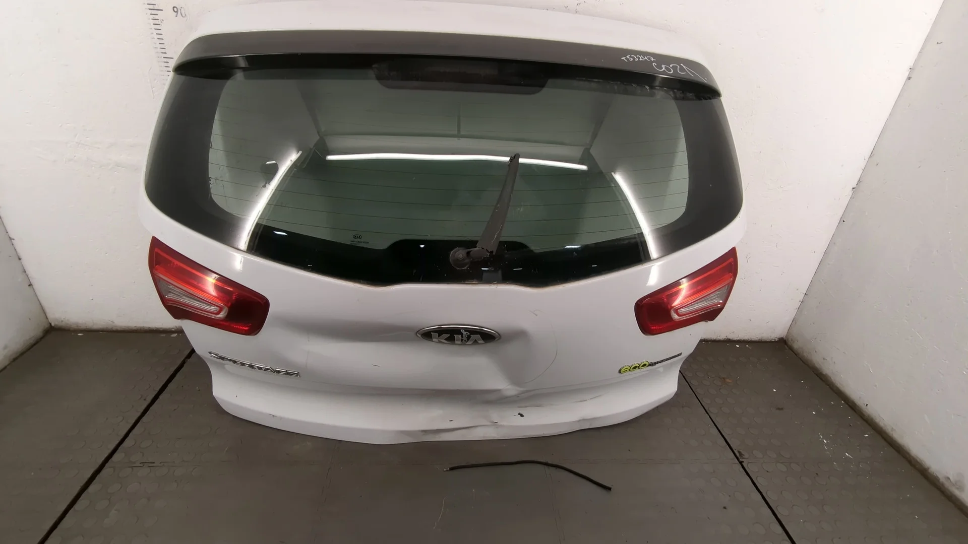 Крышка (дверь) багажника Kia Sportage 2010-2016 КПП 6-ст.мех.(МКПП) G4FD Бензин 1.6 л GDI